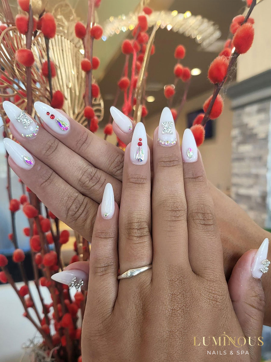 Luminous Nails & Spa