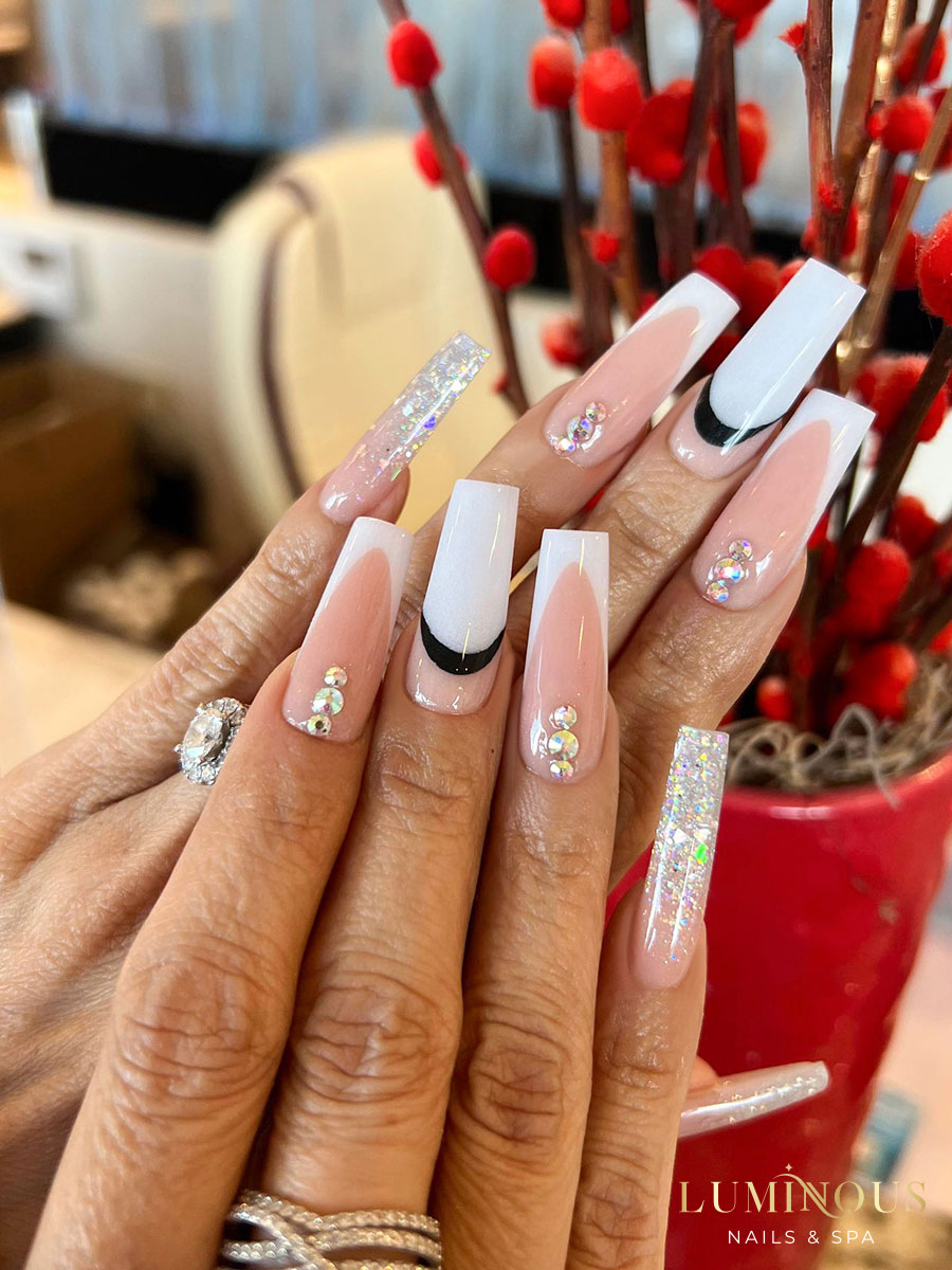 Luminous Nails & Spa